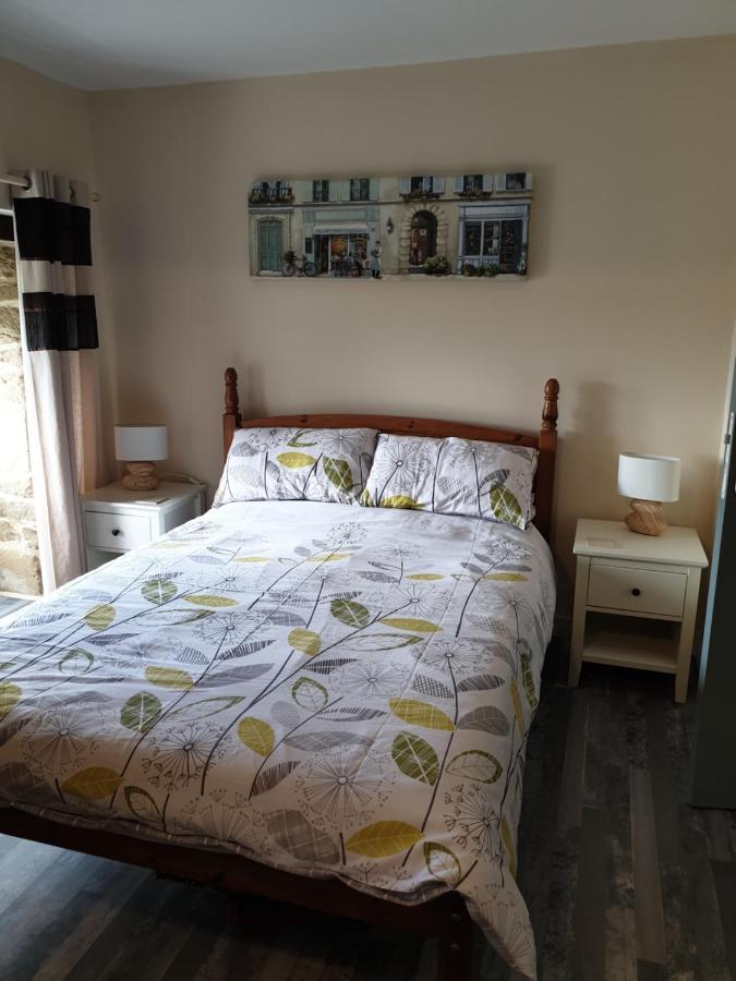 Le Petit Dragon Bed & Breakfast Plumaudan Bagian luar foto