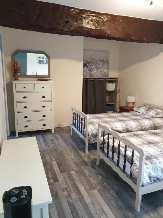 Le Petit Dragon Bed & Breakfast Plumaudan Bagian luar foto